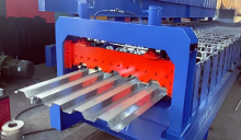 Automobile container corrugated board roll forming machine