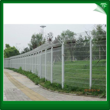 Galvanized peach shaped fence