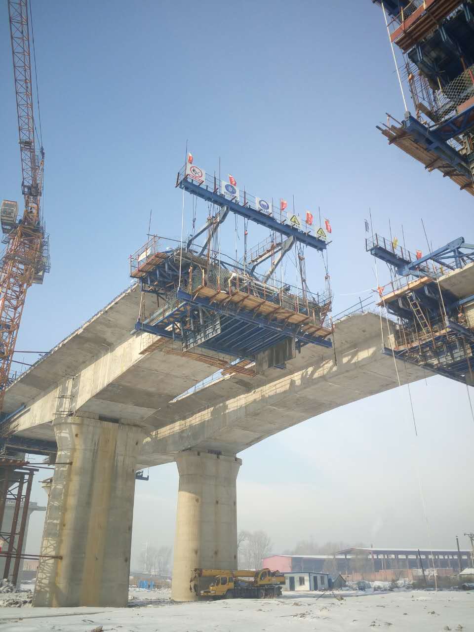 Uitgebalanceerde cantilever constructie geprefabriceerde segmentale bruggen