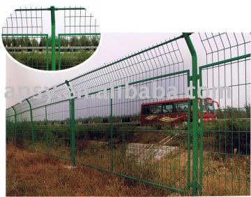 Expressway Fence