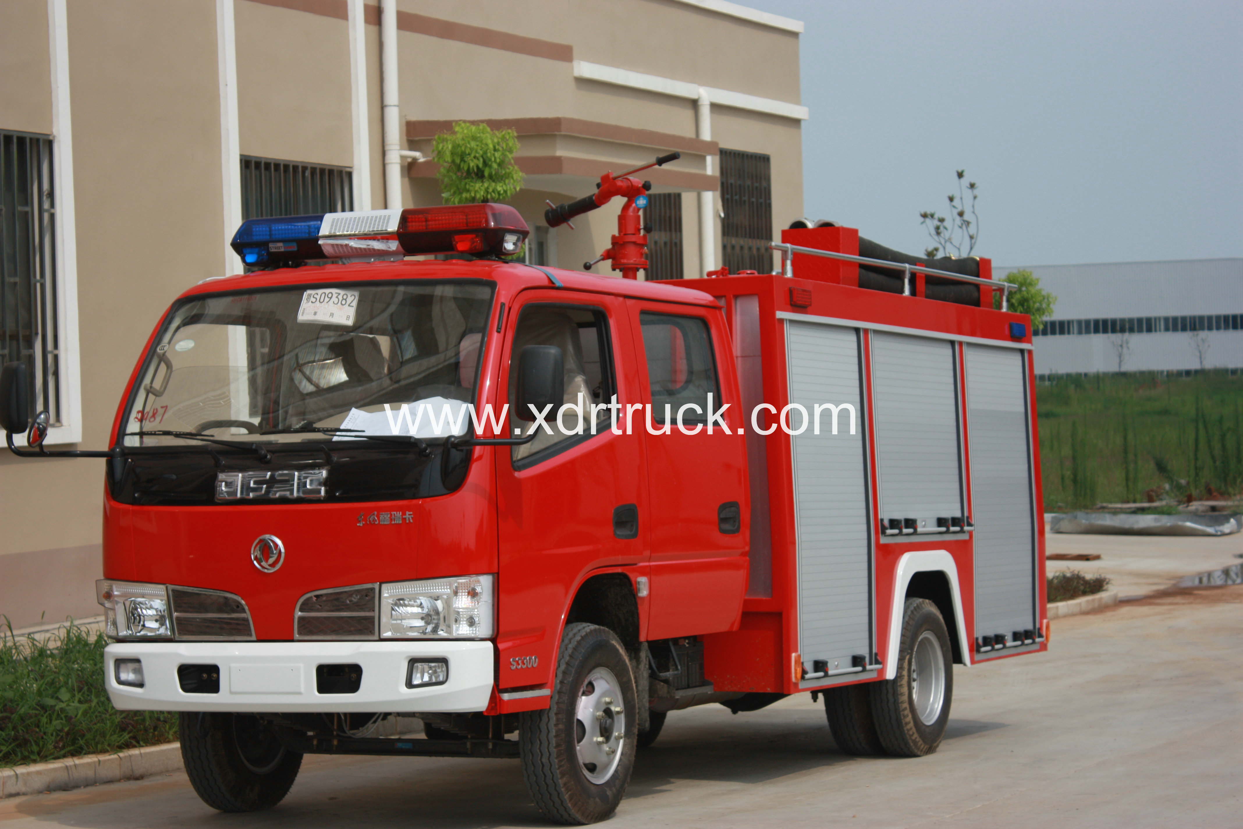 Dongfeng 3300 3ton fire truck (11)