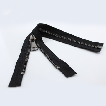 Gunmetal Color Brass Teeth Metal Zipper for Clothing