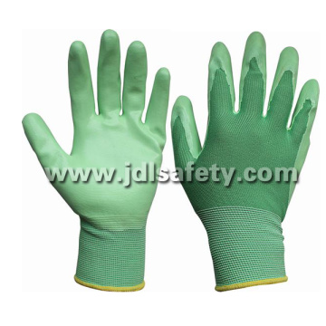Нейлон трикотажные рабочие перчатки с гладкой нитрила покрытием (N1569C)