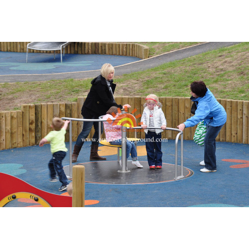 Rond-point extérieur Jouer jeu Pour les enfants