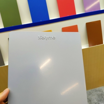 Mirror plane powder coating