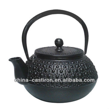 Japanese cast iron teapots with infusers