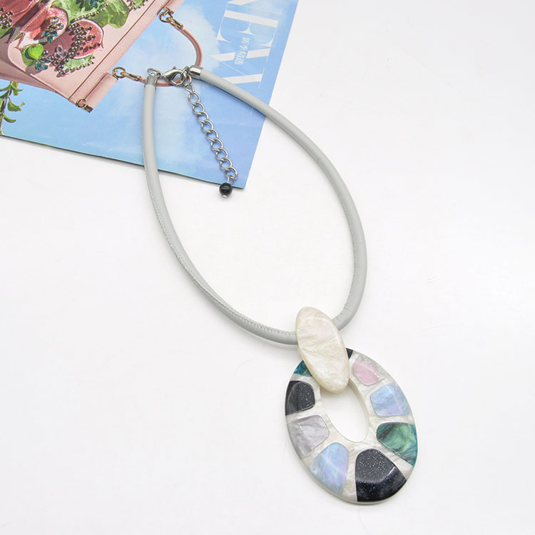 Custom colorful acrylic inlaid structure girl jewelry oval shape shiny trendy cute necklace