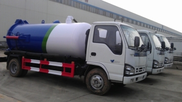 ISUZU Sewage Vacuum Suction Tank Truck Left Hand Drive