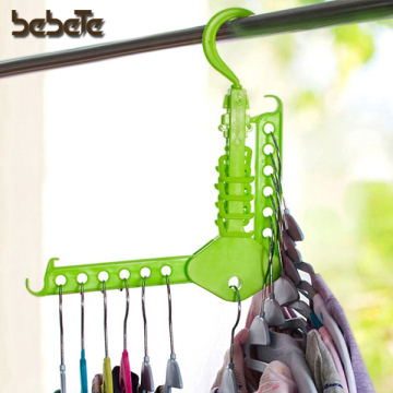 Cheap Plastic Folding Hanger