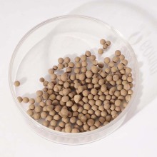 Anti-mildew and moisture-proof desiccant