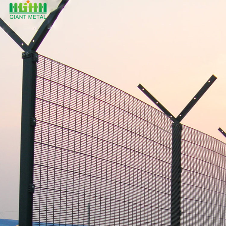 Factory Sale Welded Pvc Coated Airport Fence