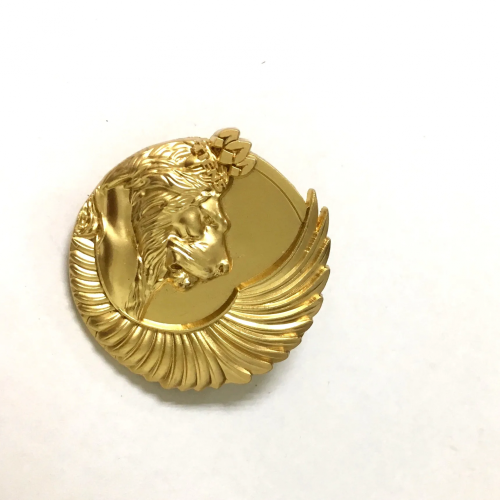 3d Embossed Souvenir Gold Lion Badge Lapel Pins