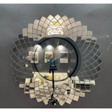 Decorative wall clock for home entrance
