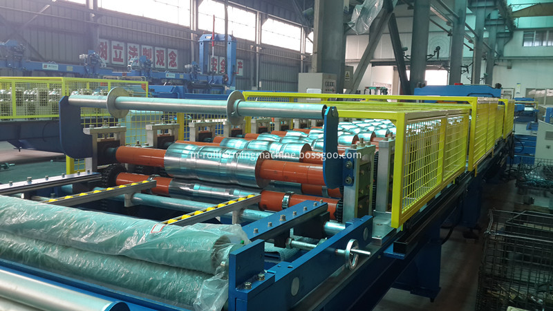 Wall panel making production line_