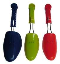 ADJUSTABLE PLASTIC SHOE TREE