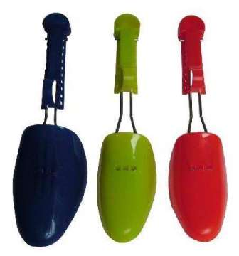 ADJUSTABLE PLASTIC SHOE TREE