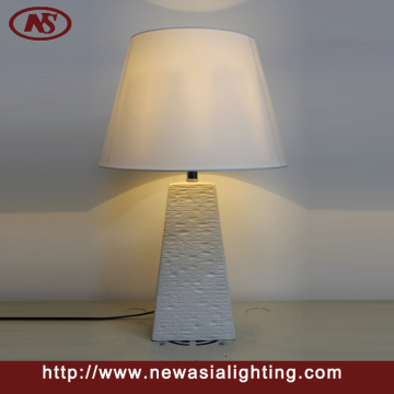 Tapered ceramic table lamp,portable luminaire table lamp