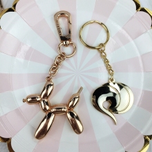 3d irregular shape custom metal keychain