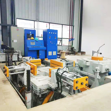 Four-opening gravity casting machine