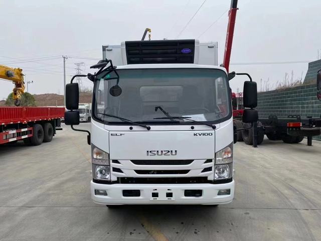 isuzu 6 عجلات شاحنة مبردة/ثلاجة