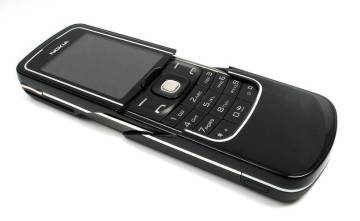 Nokia 8600