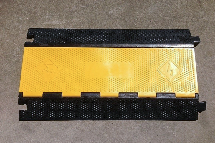 Cable Protector Speed Ramp