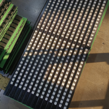 Wear-resistant ceramic rubber sheet roller cover rubber