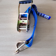 Ratchet tie down trailer tires