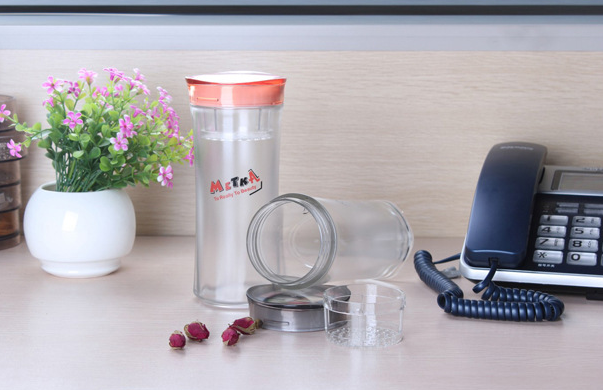 Пластиковая кружка Plastic Travel Mug