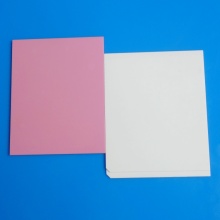 Placas Al2O3 de cerámica rosa 96% aislante de alto dieléctrico