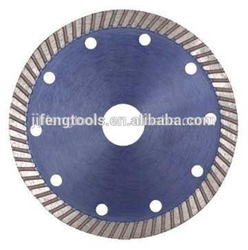 Diamond turbo saw blade