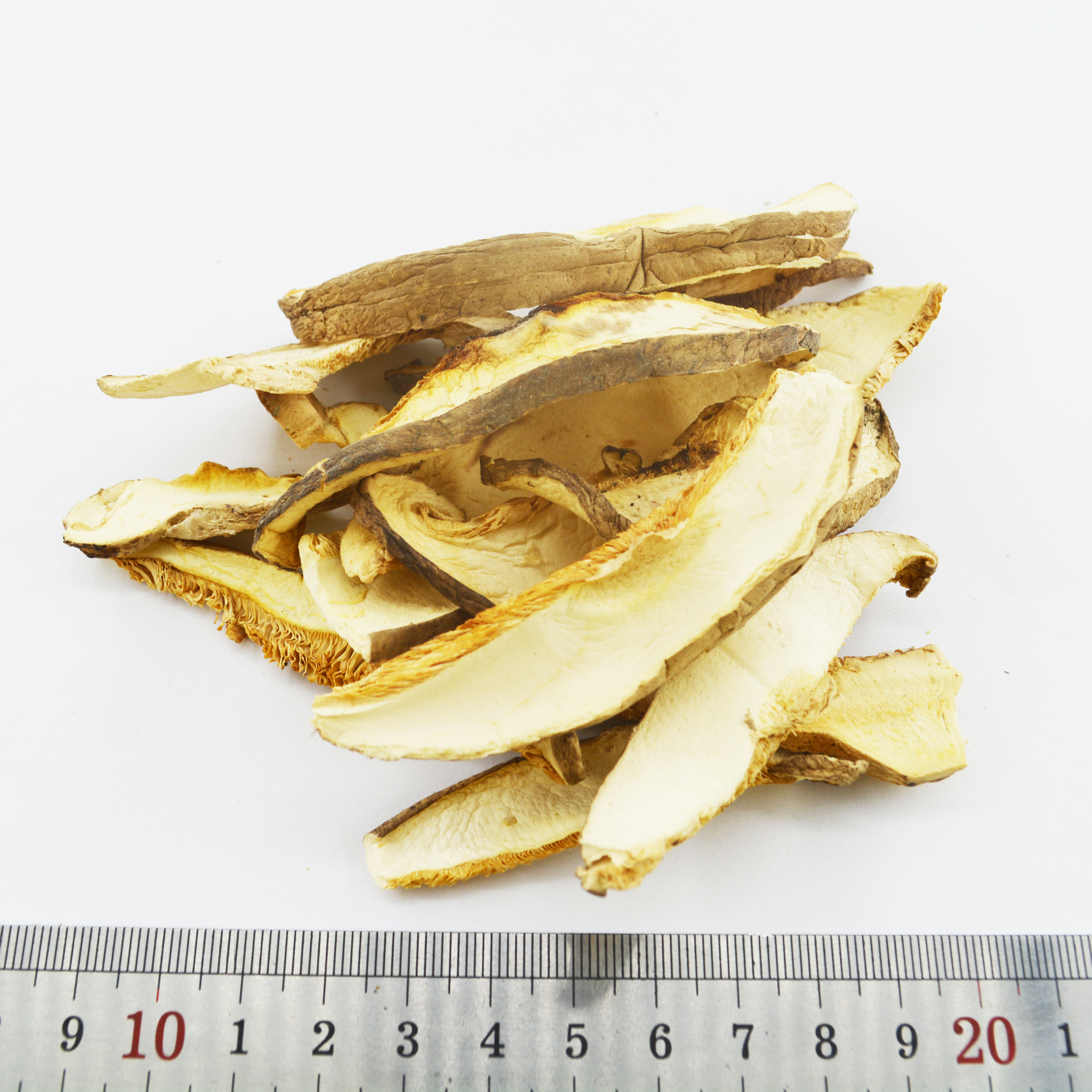 dried mushroom slices