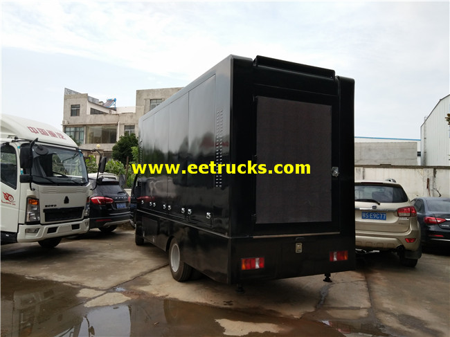 P10 LED Mobile Billboard Vehicles