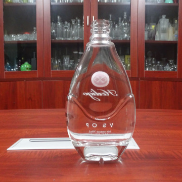 Factory Wholesale 70cl 700ML Spirits Liquor VSOP Brandy Glass Bottles" could be simplified to:

"Wholesale 700ML VSOP Brandy Glass Bottles