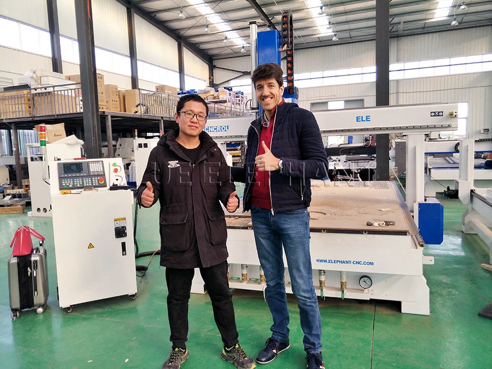 China Factory 2030 4 Axis CNC Wood Cutting Milling Machinery CNC Router with Straight Automatic Tool Changer for Wood Carving Plaque