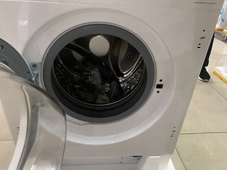Strong Power 12kg Washing Capacity Front Open LED Display Washing Machine