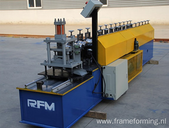 Popular steel shutter rolling door making machine for factory