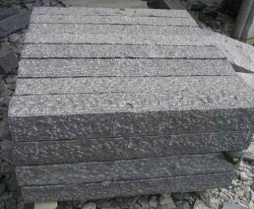G654 Padang Dark Granite Palisade