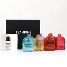 Round transparent glass perfume bottles