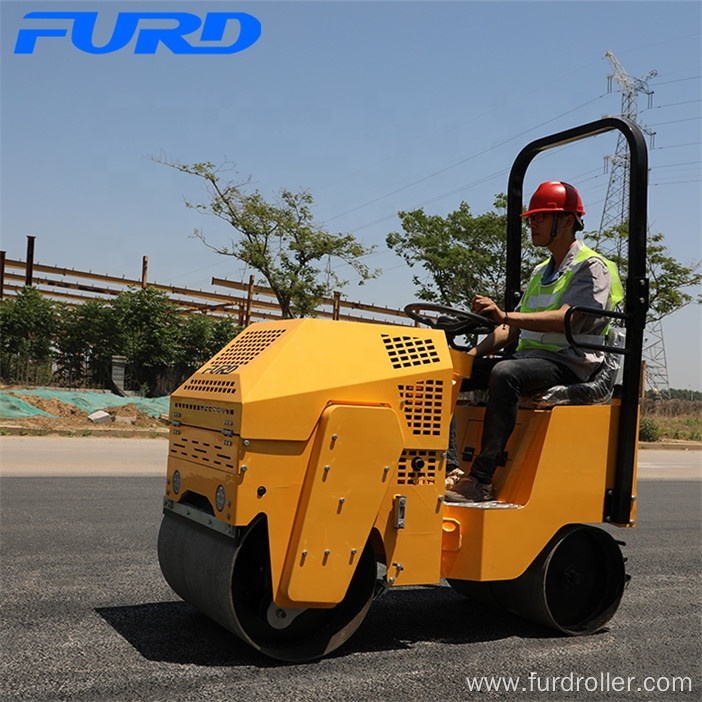 Compact Design 800kg Small Vibratory Compactor Roller