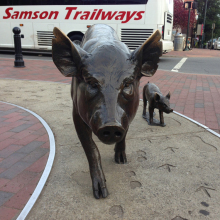 Outdoor decoration metal bronze black walking pig