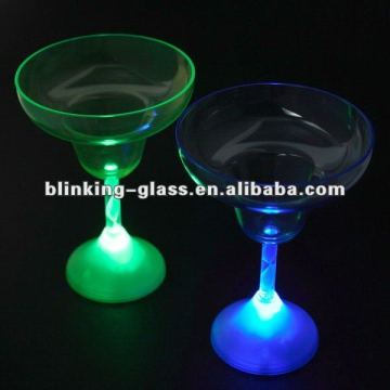 novelty plastic drinking cups