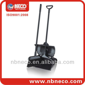 Lobby black dustpan & broom with brush