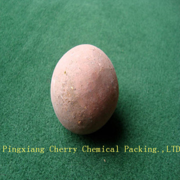 Refractory ceramic ball