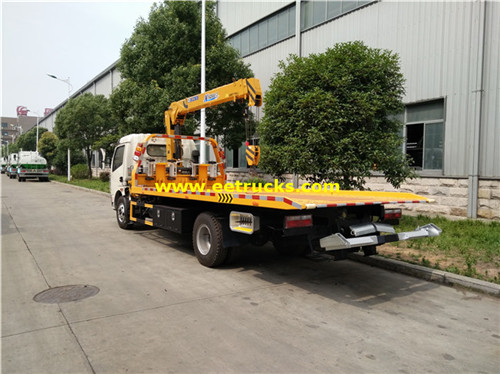 Dongfeng 4t Wrecker Motoci tare da Crane