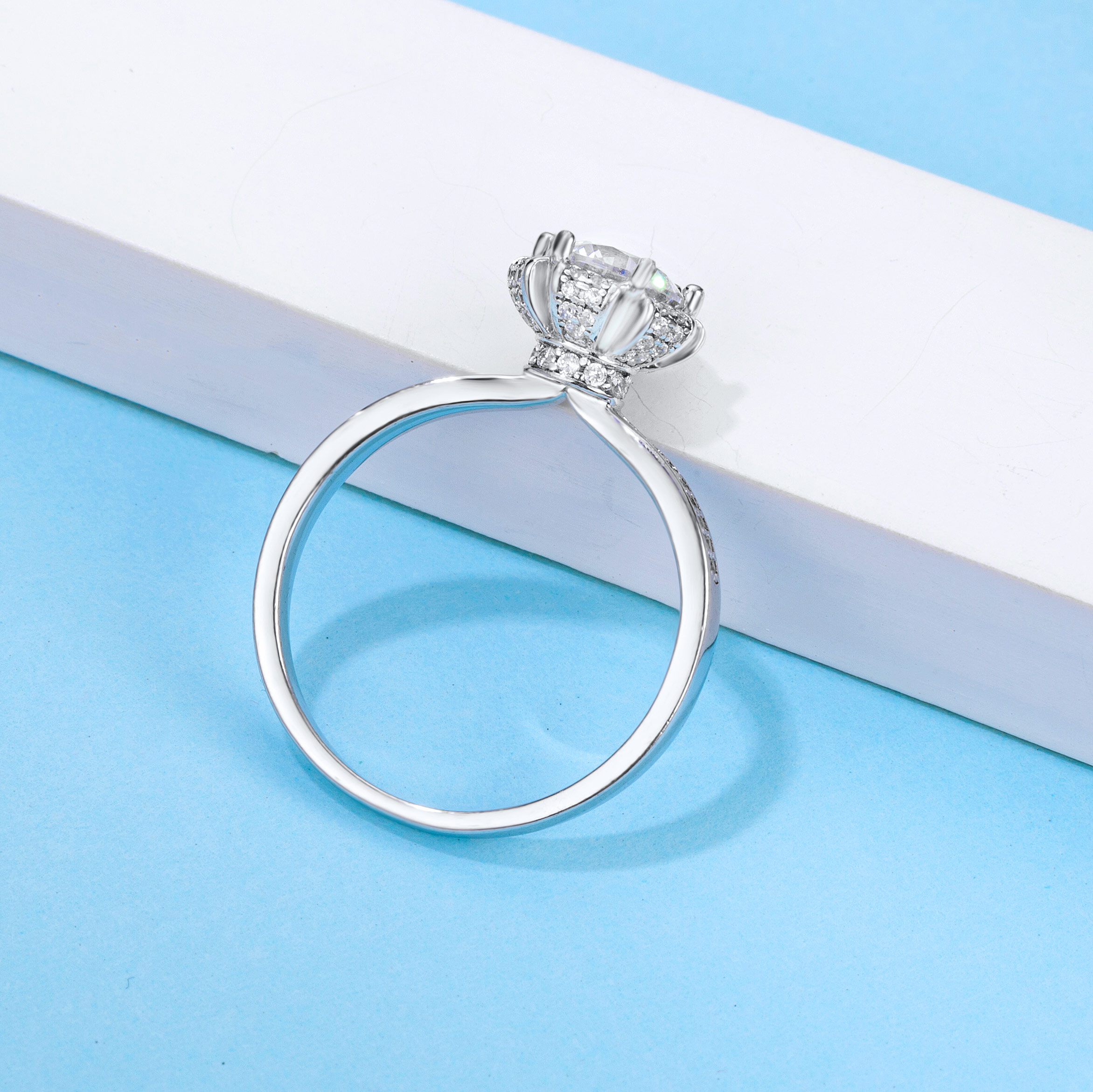 925 Trendy Pure Silver Ring Jewelry With  Created Diamond Ring With Good Quality For Women