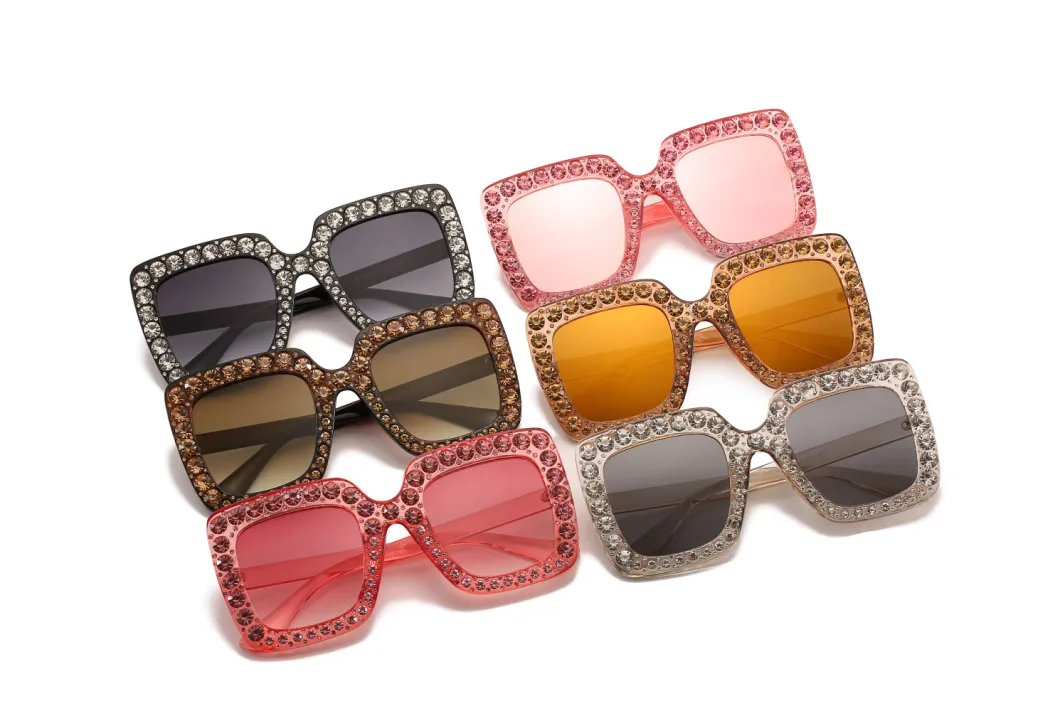 2020 Square Low MOQ Fashion Sunglasses with Diamond