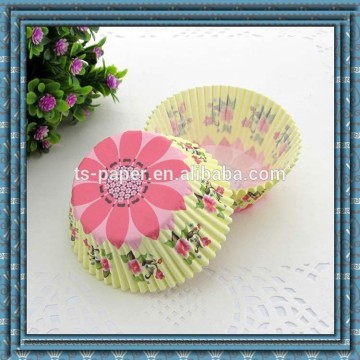 cup cakes paper cups