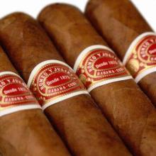 Adhesive paper for gilding