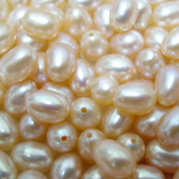 Loose freshwater rice-shaped drop pearls